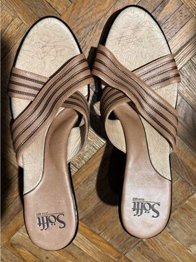 Sofft since 1927 Leather upper Lining Tan Brown Crisscross Kitten Heels